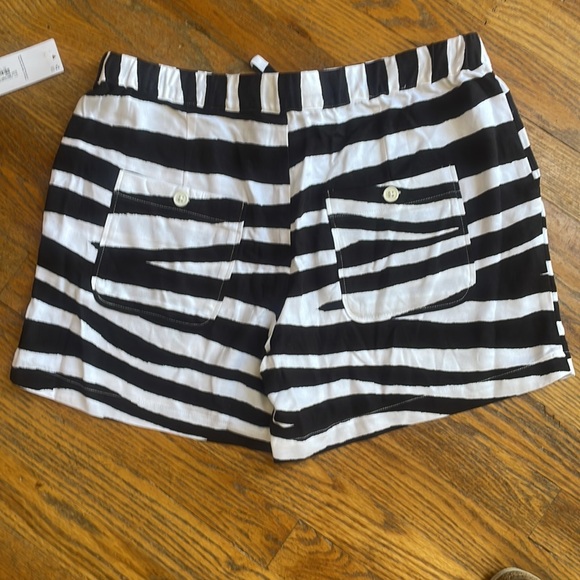 NWT Liz Claiborne Shorts - Picture 2 of 5